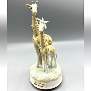 Vintage OTAGIRI Ceramic BORN FREE Rotating GIRAFFE MUSIC BOX Made in JAPAN